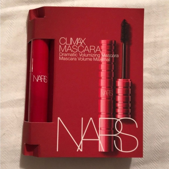 New and sealed NARS bundle. - Picture 3 of 5